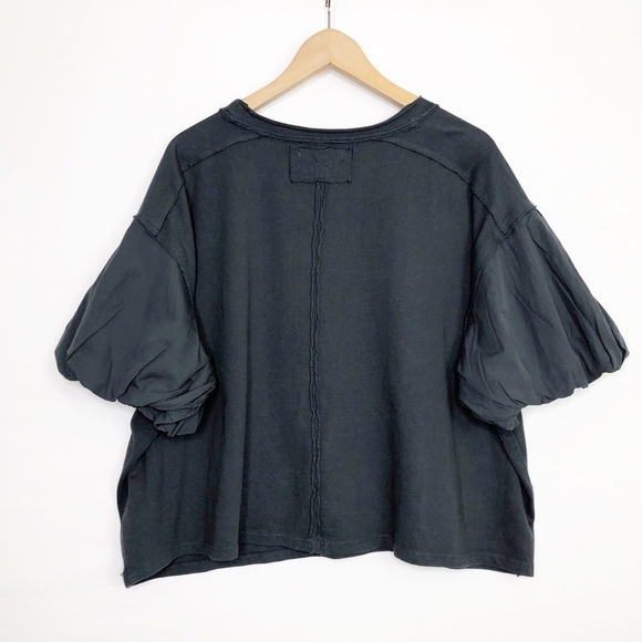 Free people with a free, gray, puffy sleeve oversize top - Picture 3 of 10